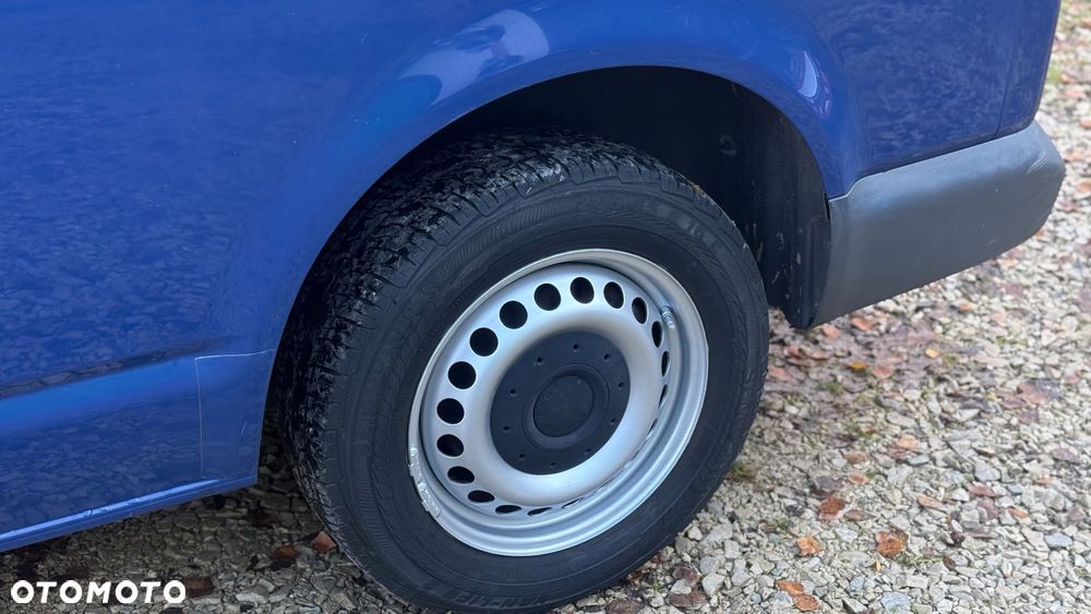 Volkswagen Transporter Caravelle Kurz (5.Si.) - 30