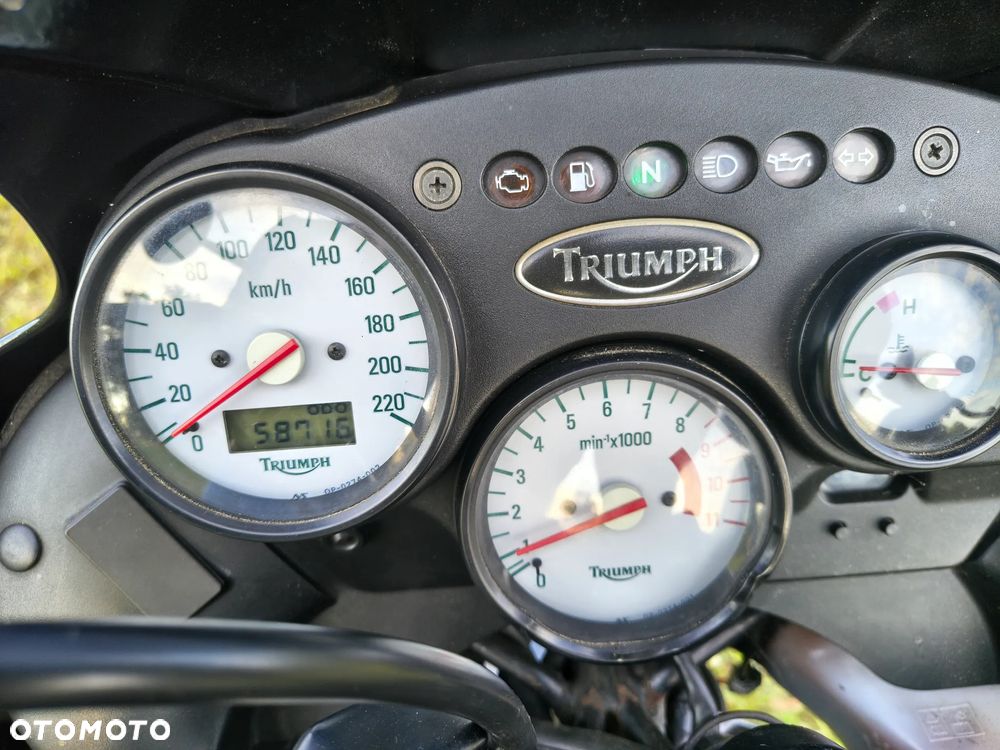 Triumph Tiger - 28