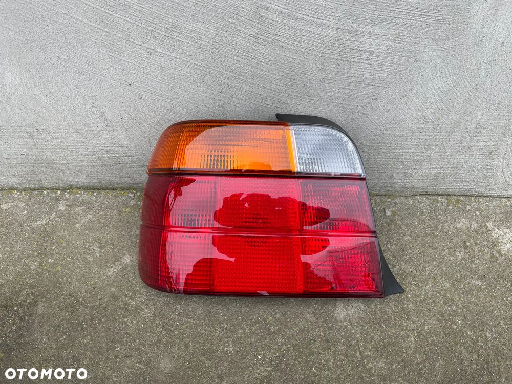 LAMPA TYLNA LEWA BMW3 E36  1991-1997 - NOWA AL - 1