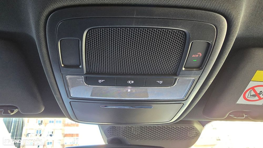 MG MG4 64 kWh Luxury - 11