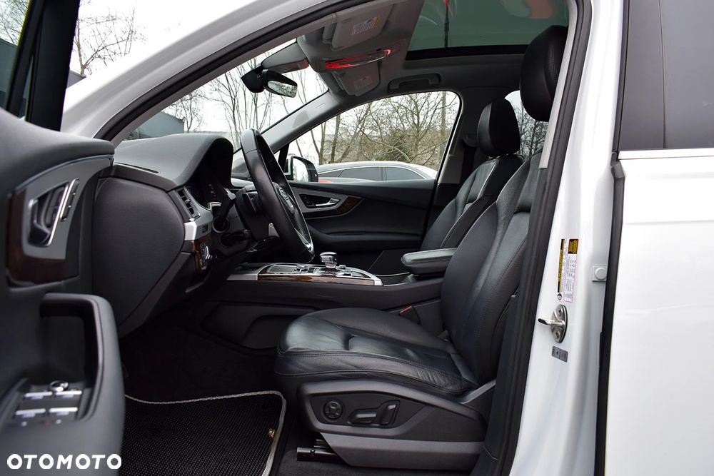Audi Q7 3.0 TFSI Quattro Tiptronic - 5