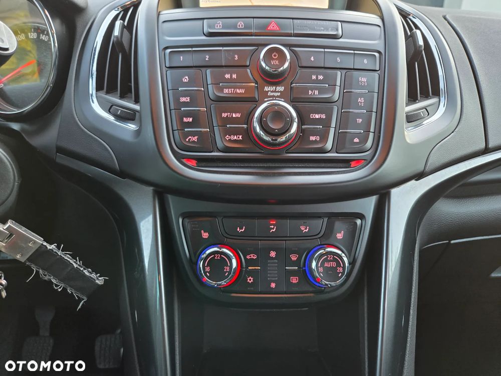 Opel Zafira - 23
