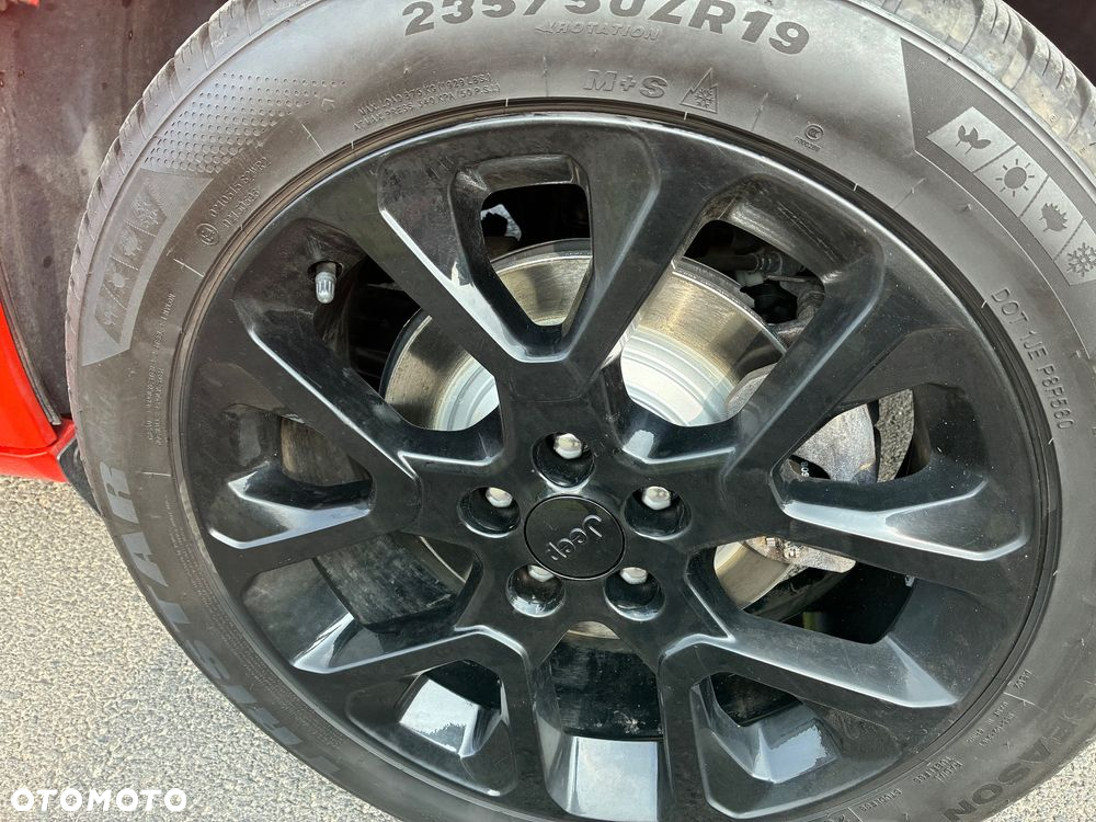 Jeep Cherokee - 21