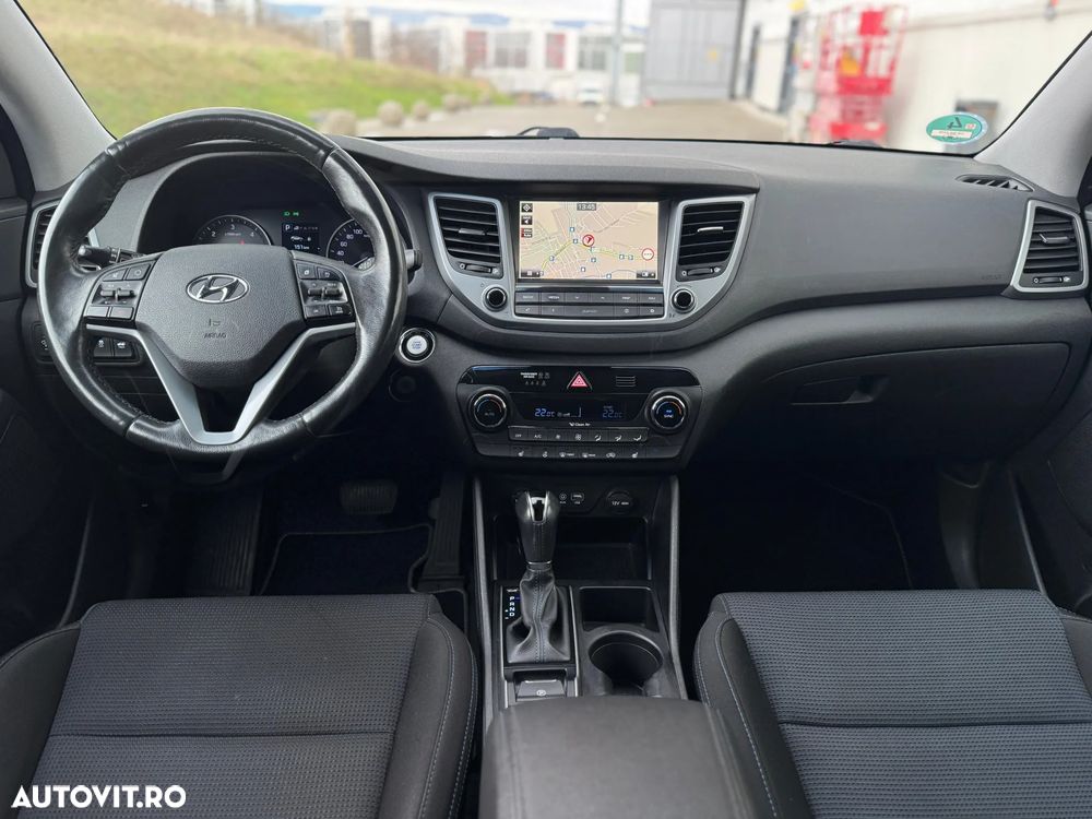 Hyundai Tucson - 8