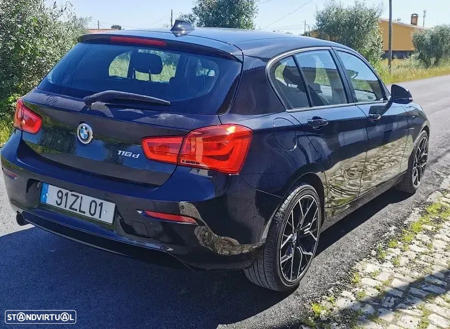 BMW 116 d EfficientDynamics Edition Urban Line - 1