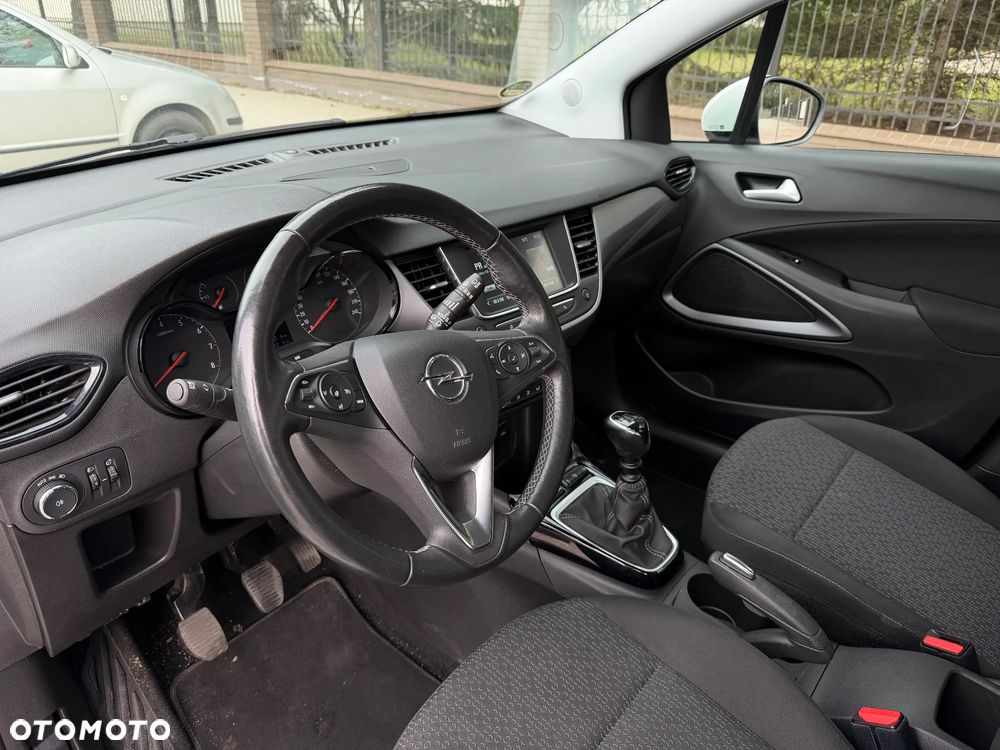Opel Crossland - 10