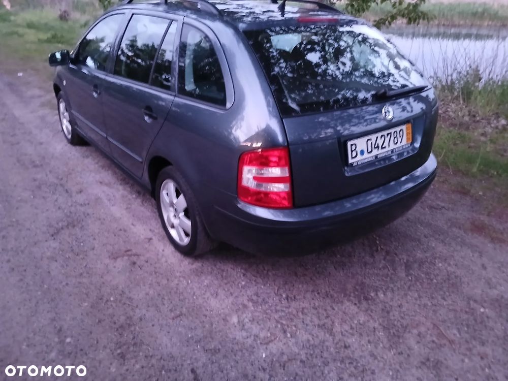 Skoda Fabia 1.4 16V Edition 100 - 8