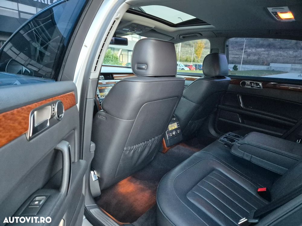 Volkswagen Phaeton - 8