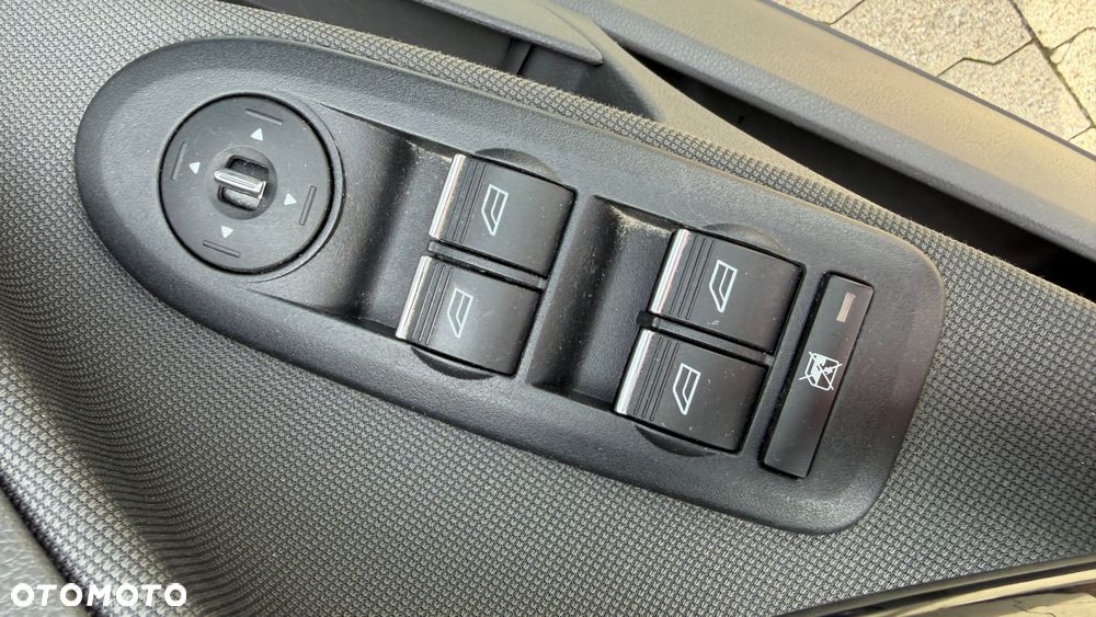 Ford Kuga 2.0 TDCi 4x4 Individual - 32