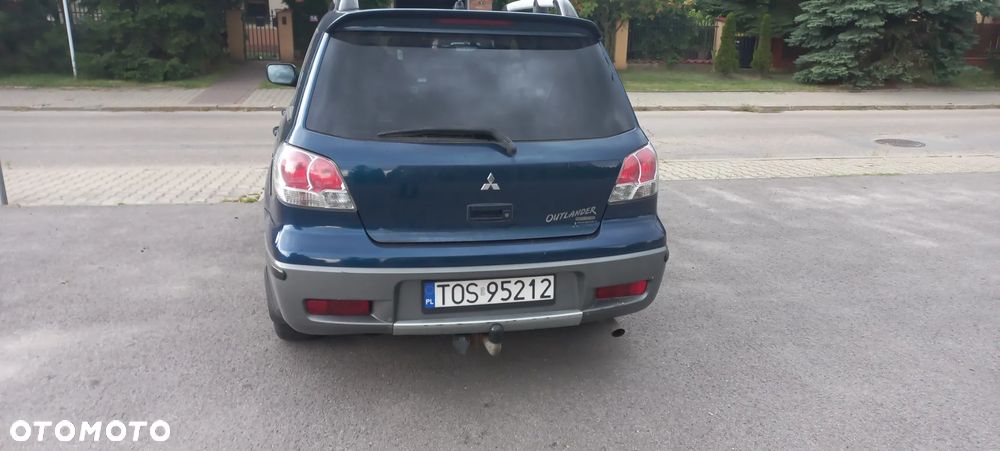 Mitsubishi Outlander 2.0 Comfort 4WD - 6