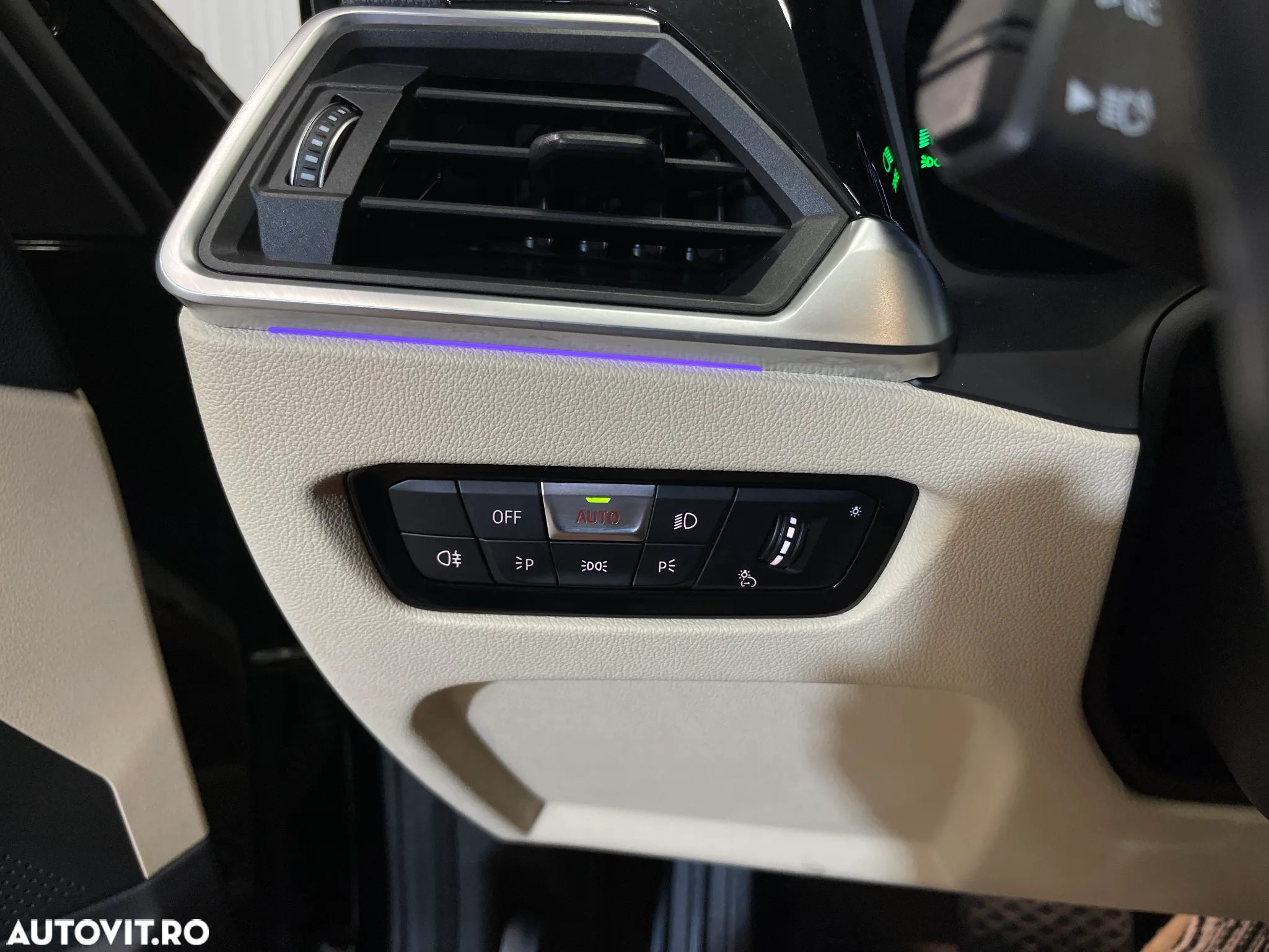 BMW Seria 3 320d xDrive AT MHEV - 23