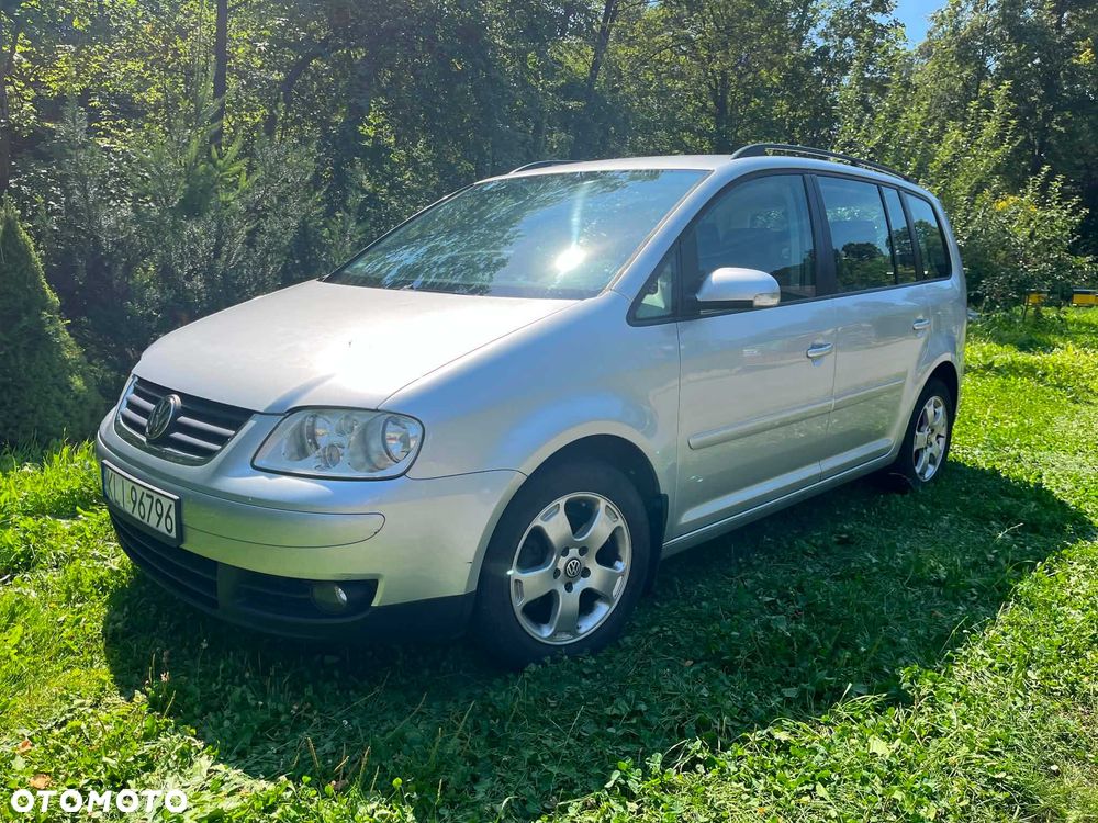 Volkswagen Touran - 2