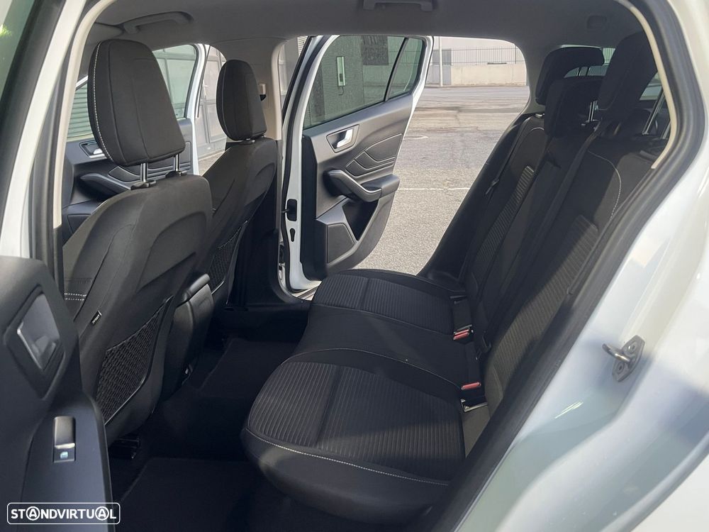 Ford Focus SW 1.0 EcoBoost ST-Line - 14