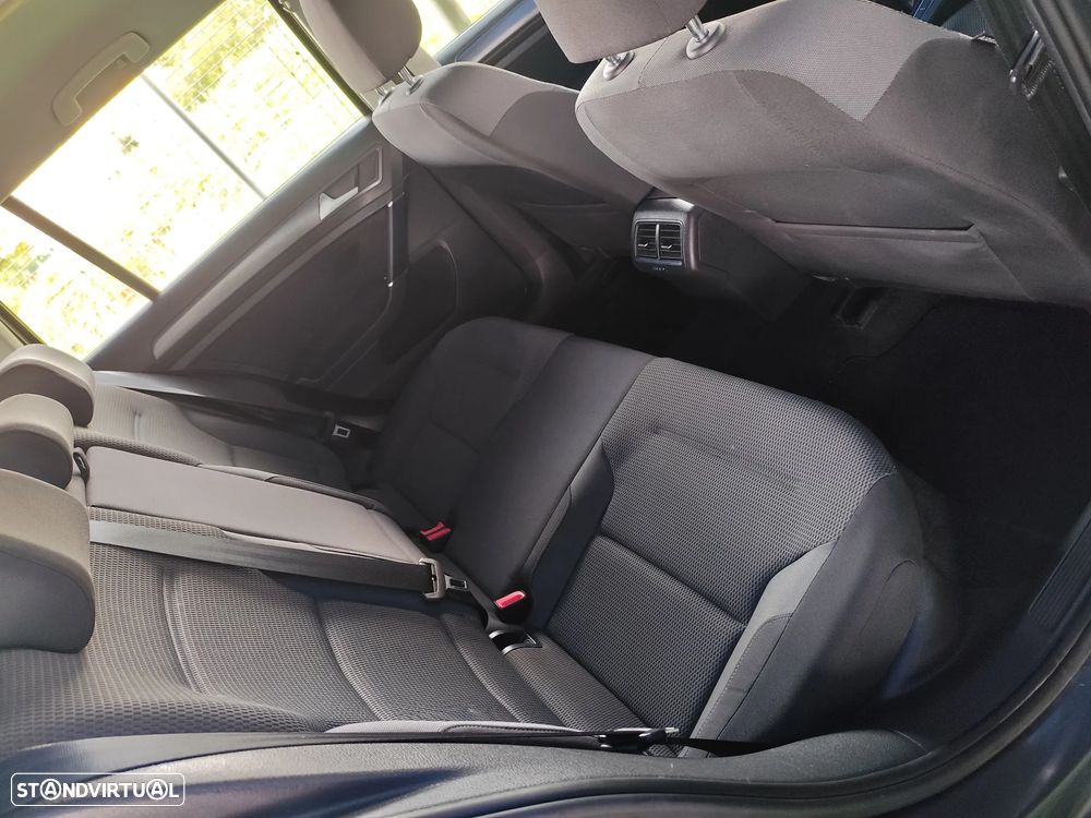 VW Golf Variant 1.6 TDi Confortline - 50