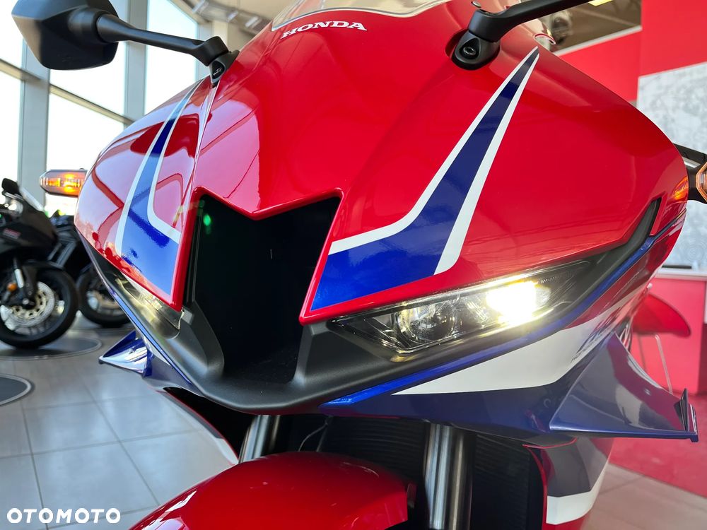 Honda CBR - 6