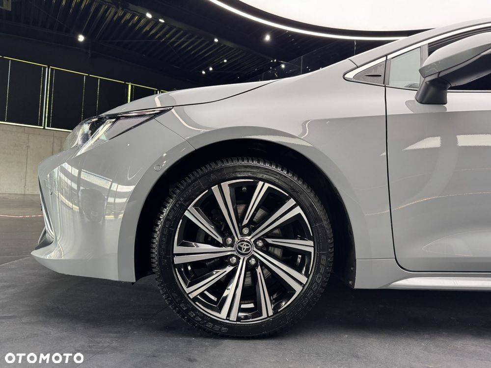Toyota Corolla 2.0 Hybrid Comfort - 20
