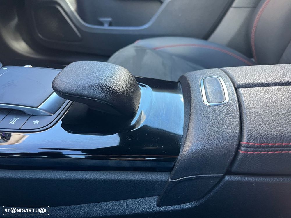 Mercedes-Benz A 250 e AMG Line - 30