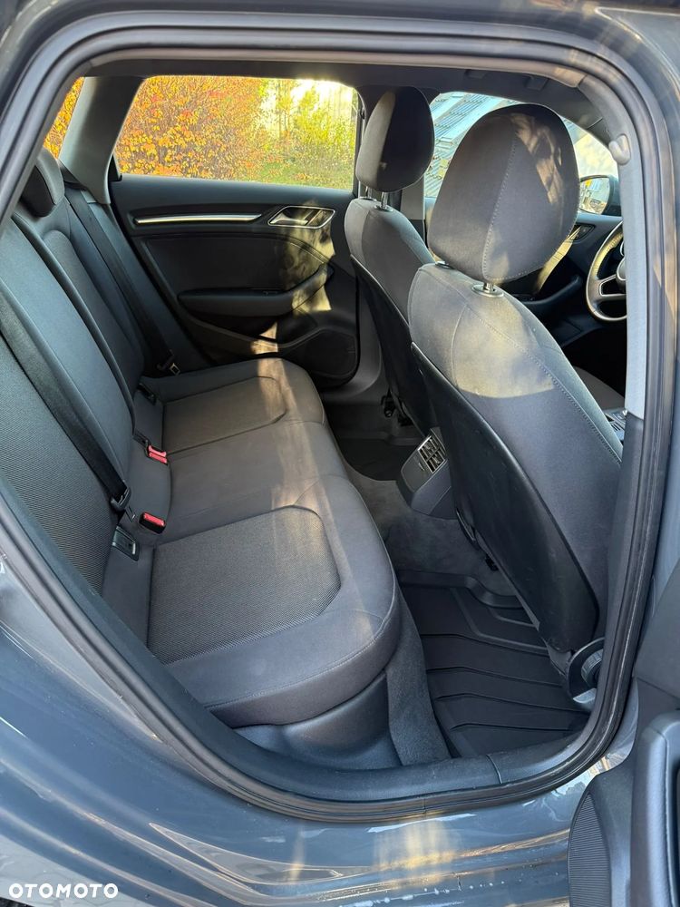 Audi A3 Sportback 35 TFSI S tronic - 9
