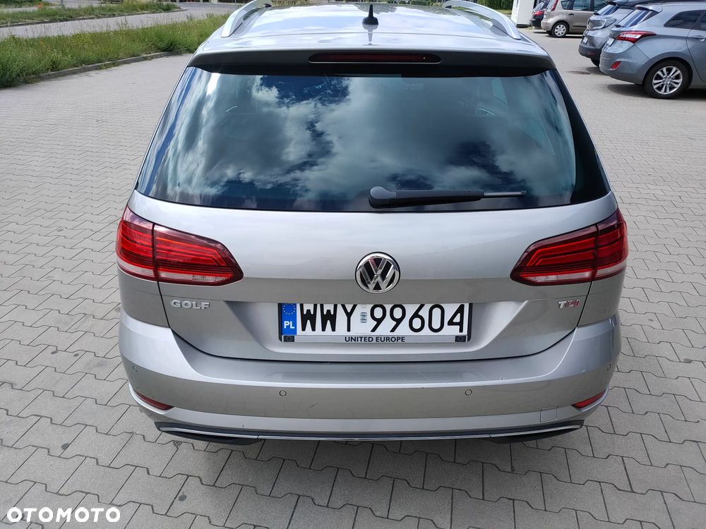 Volkswagen Golf - 28