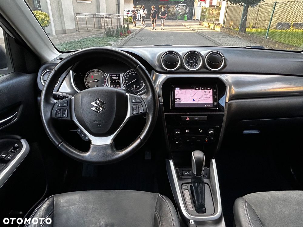 Suzuki Vitara 1.6 (4x4) Allgrip Automatik Comfort+ - 9