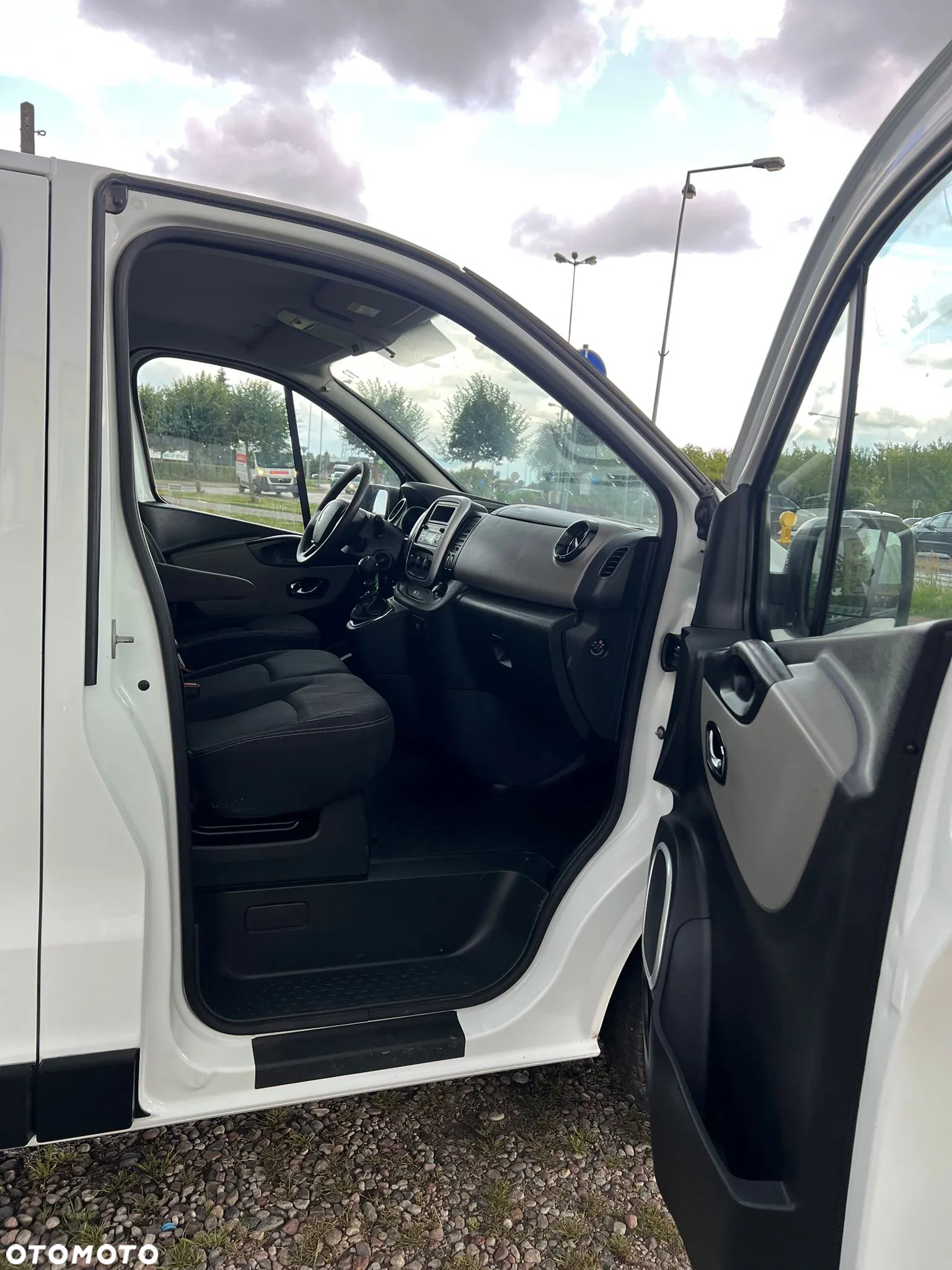 Renault Traffic LONG - 14