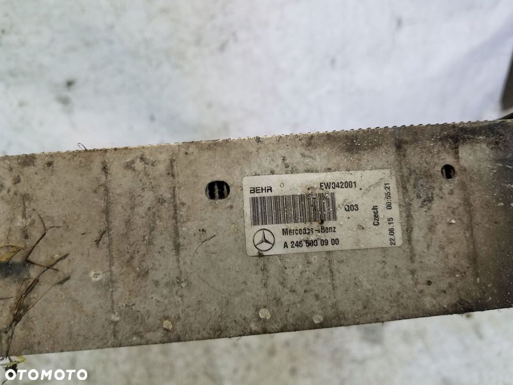 intercooler mercedes-benz a-klasa w176 1.5 cdi a2465000900 - 5