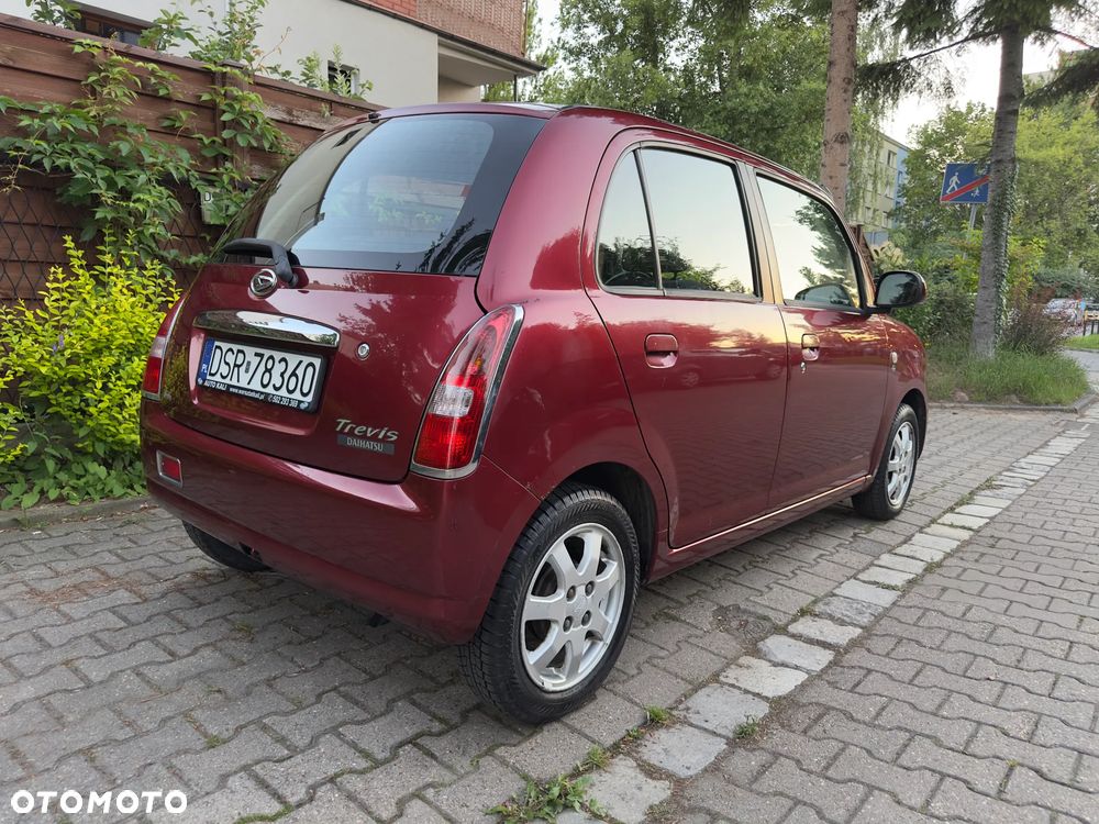 Daihatsu Trevis 1.0 - 8