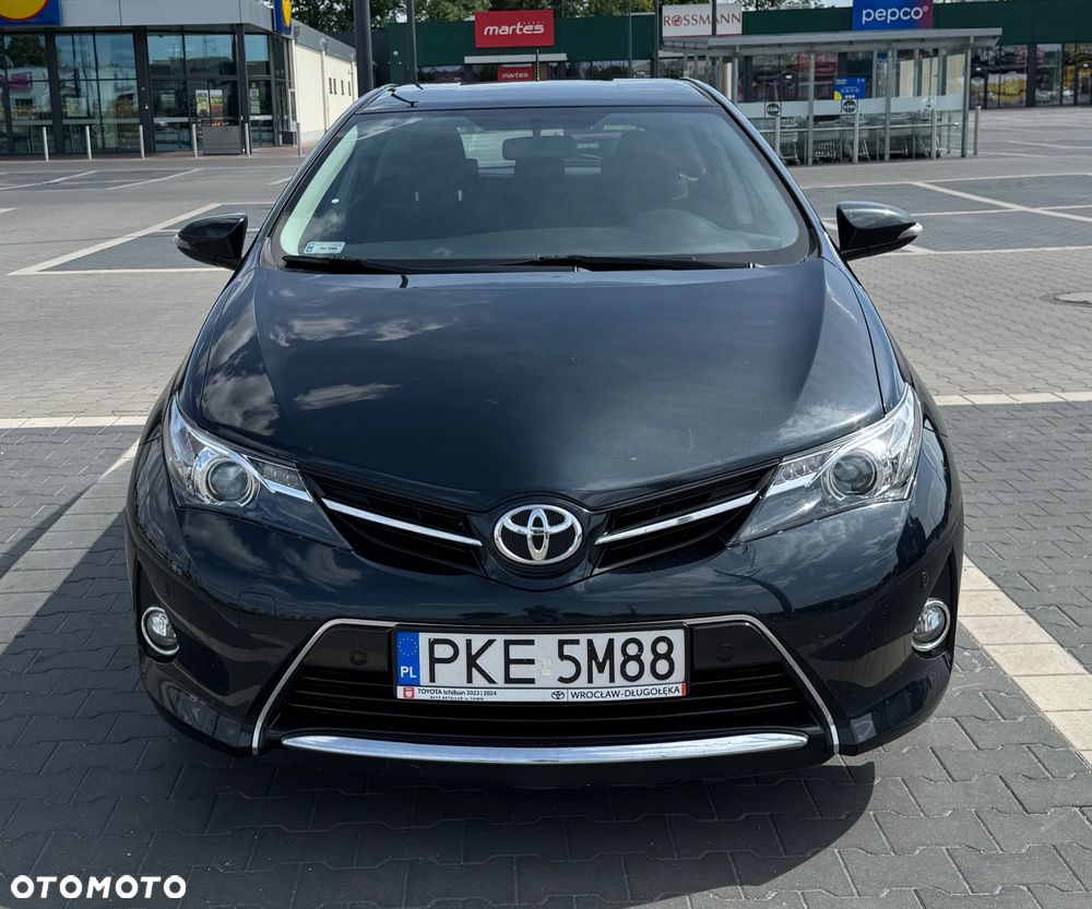 Toyota Auris 1.6 Premium + - 19