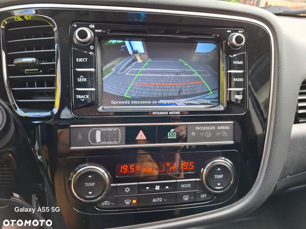 Mitsubishi Outlander 2.0 Intense 2WD CVT - 21