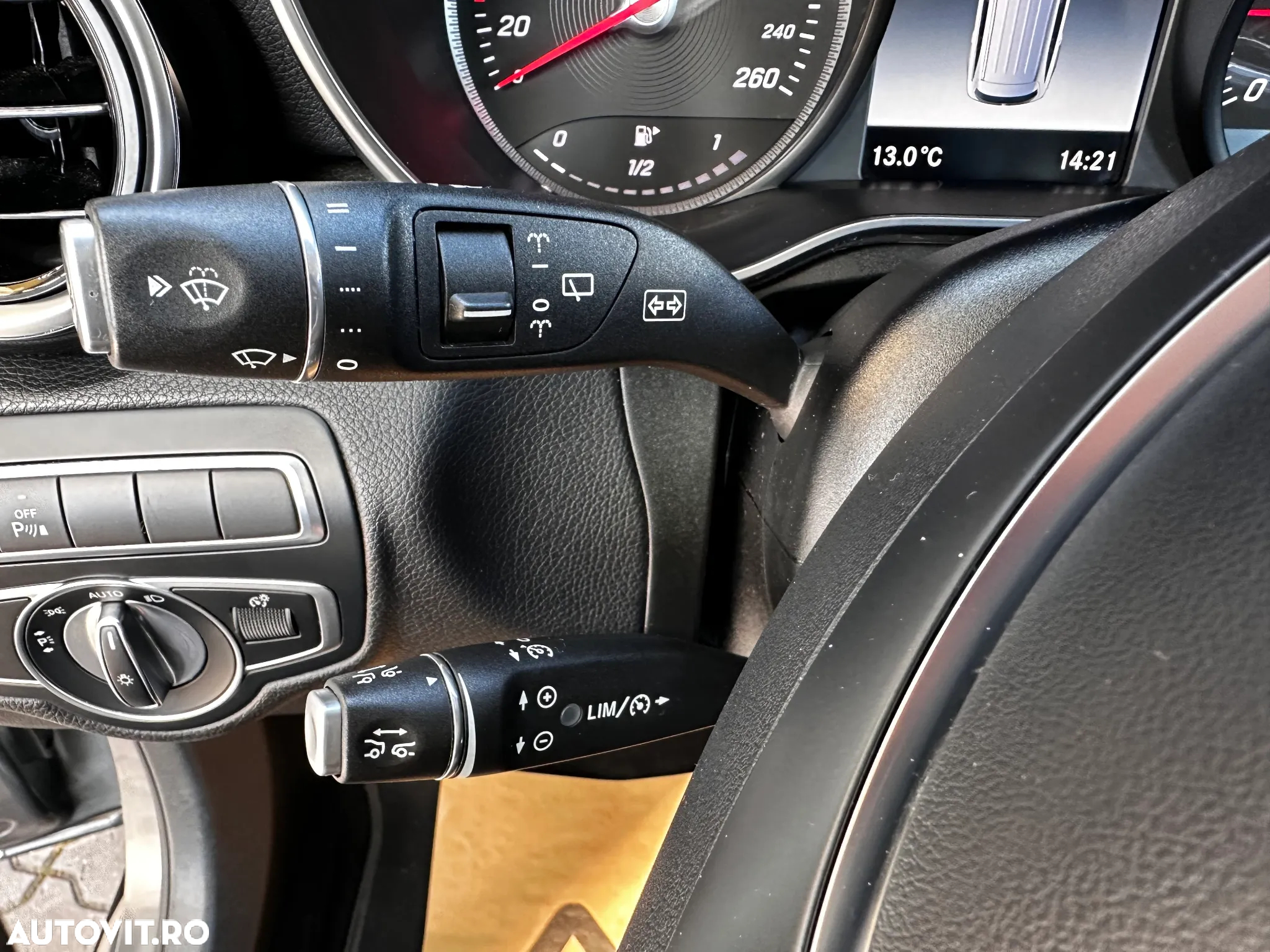 Mercedes-Benz GLC 220 d 4Matic 9G-TRONIC - 23