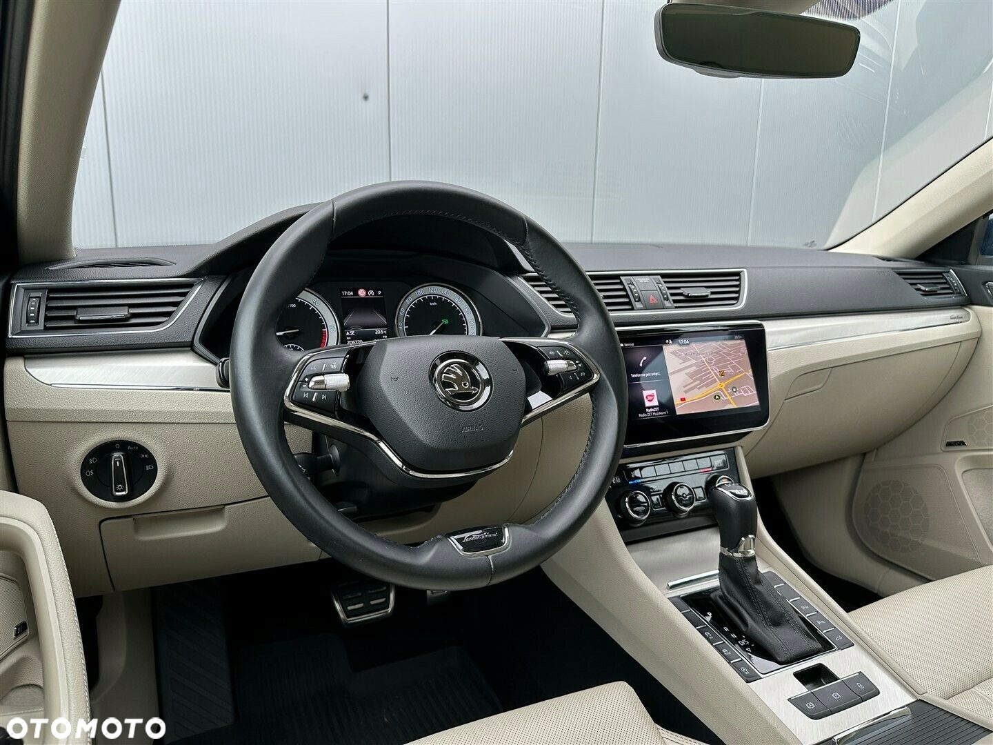Skoda Superb 2.0 TDI SCR L&K DSG - 12