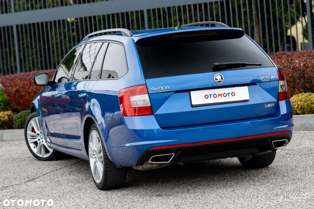 Skoda Octavia 2.0 TSI RS - 9