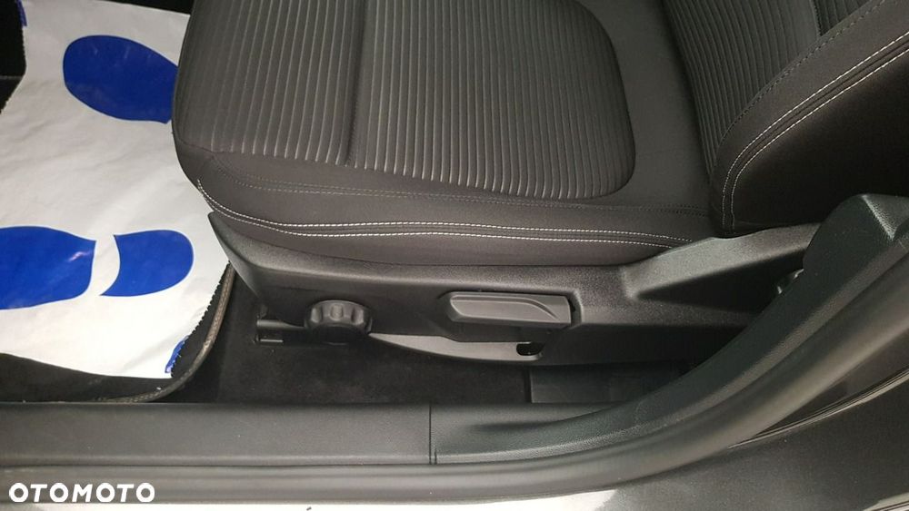 Ford Focus - 24