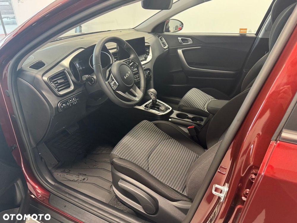Kia XCeed - 9