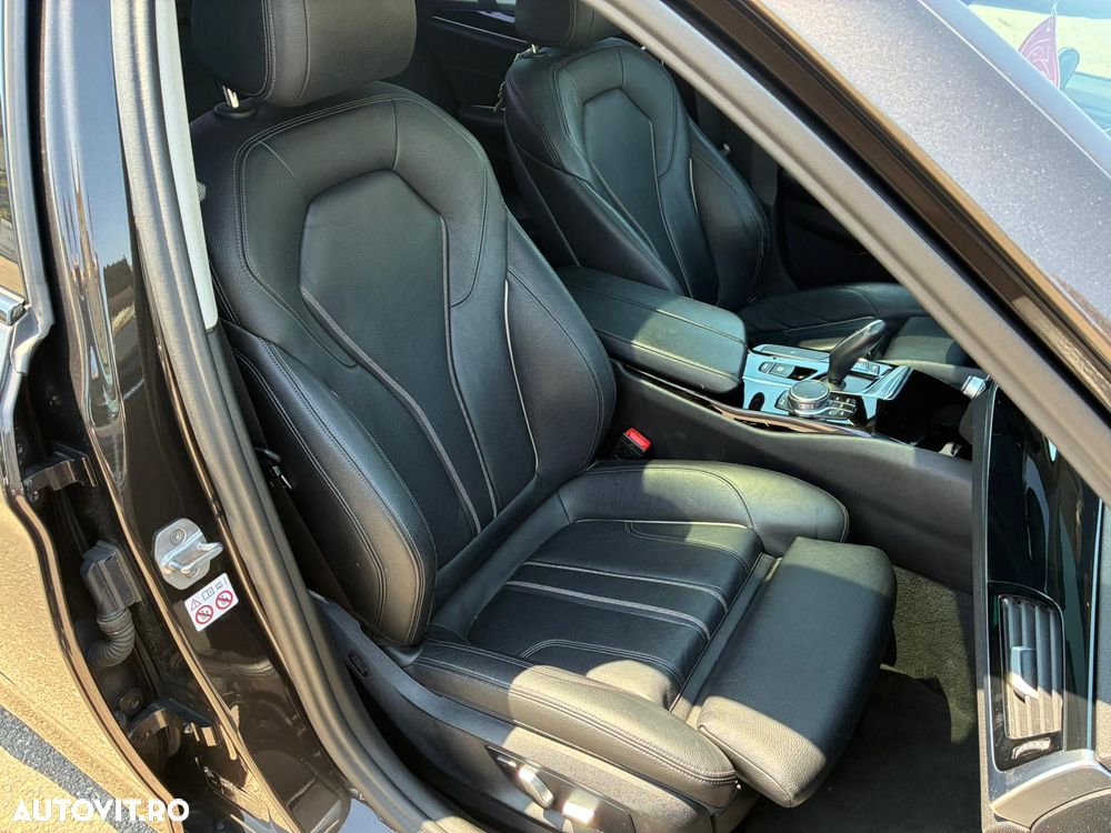 BMW Seria 5 520d xDrive AT - 14