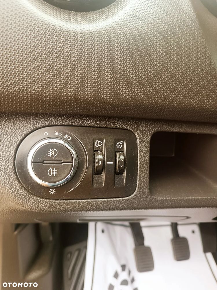 Opel Meriva - 27