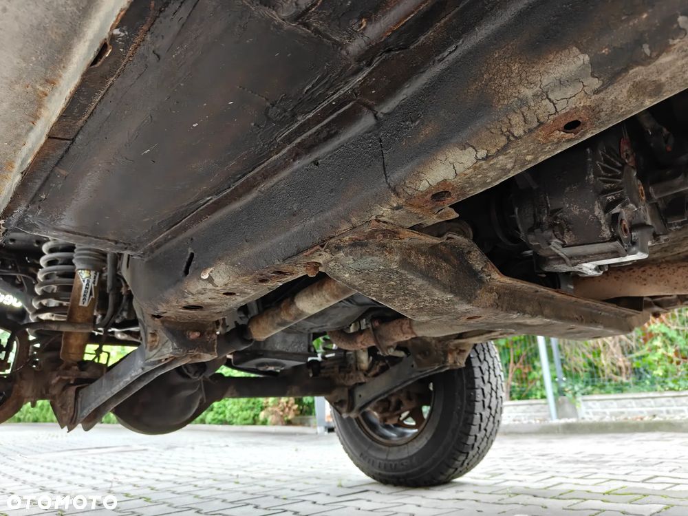 Jeep Cherokee - 29