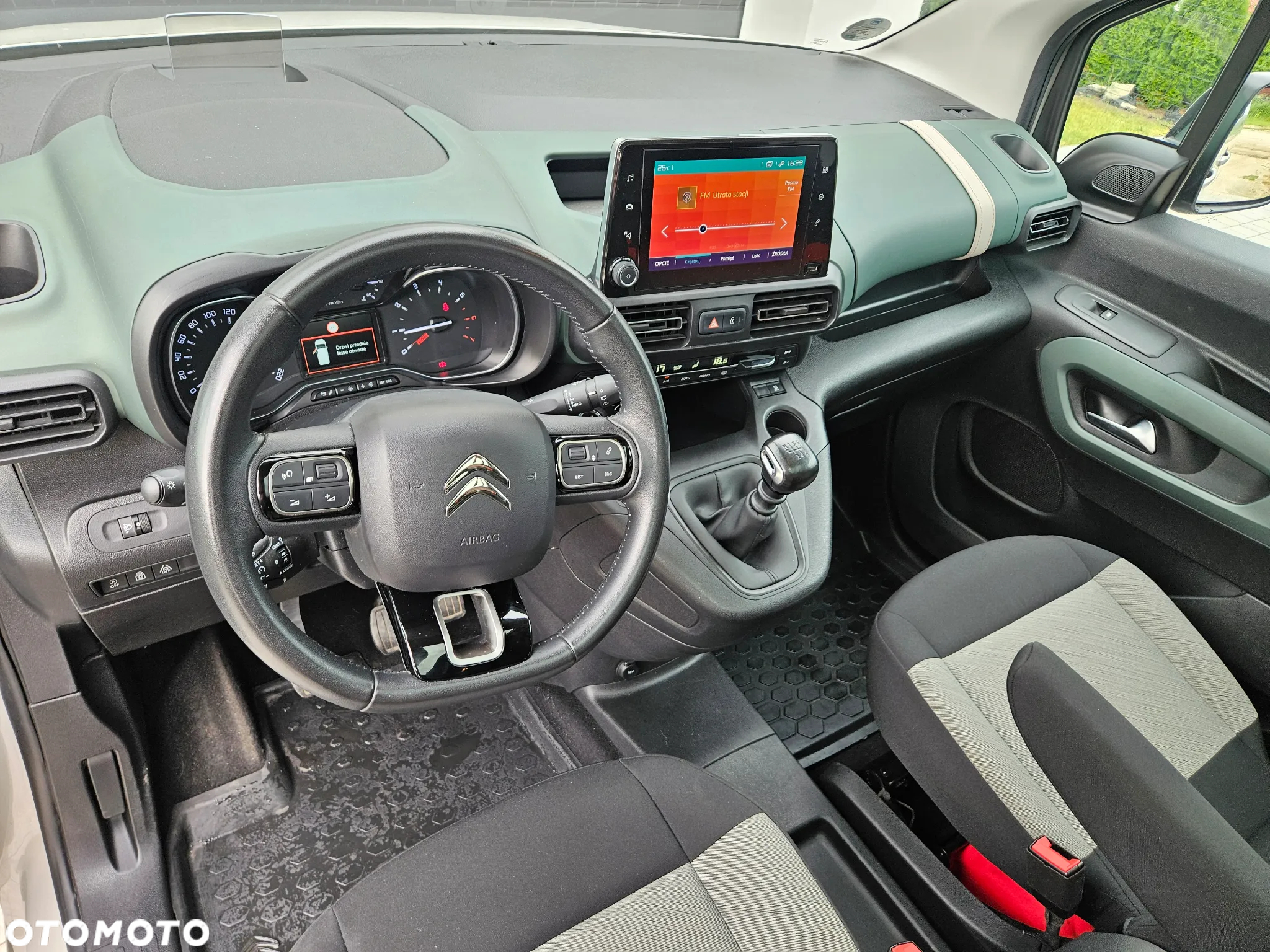 Citroën Berlingo M 1.2 PureTech Shine S&S - 17
