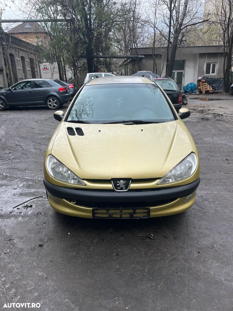 Dezmembrez Peugeot 206 SW break galben auriu 1,4 HDI 2005 - 2