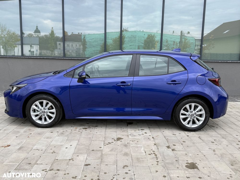 Toyota Corolla 1.8 Hybrid Business Edition - 16