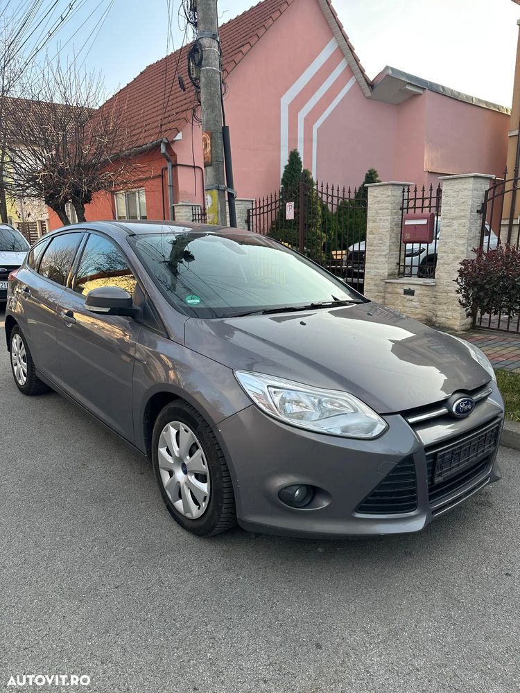 Ford Focus 2.0 TDCI DPF Aut. Titanium - 3