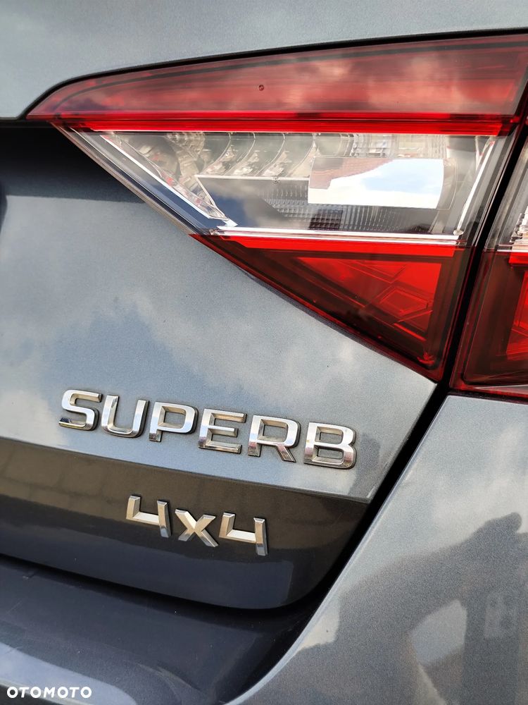 Skoda Superb 2.0 TSI 4x4 Sportline DSG - 23