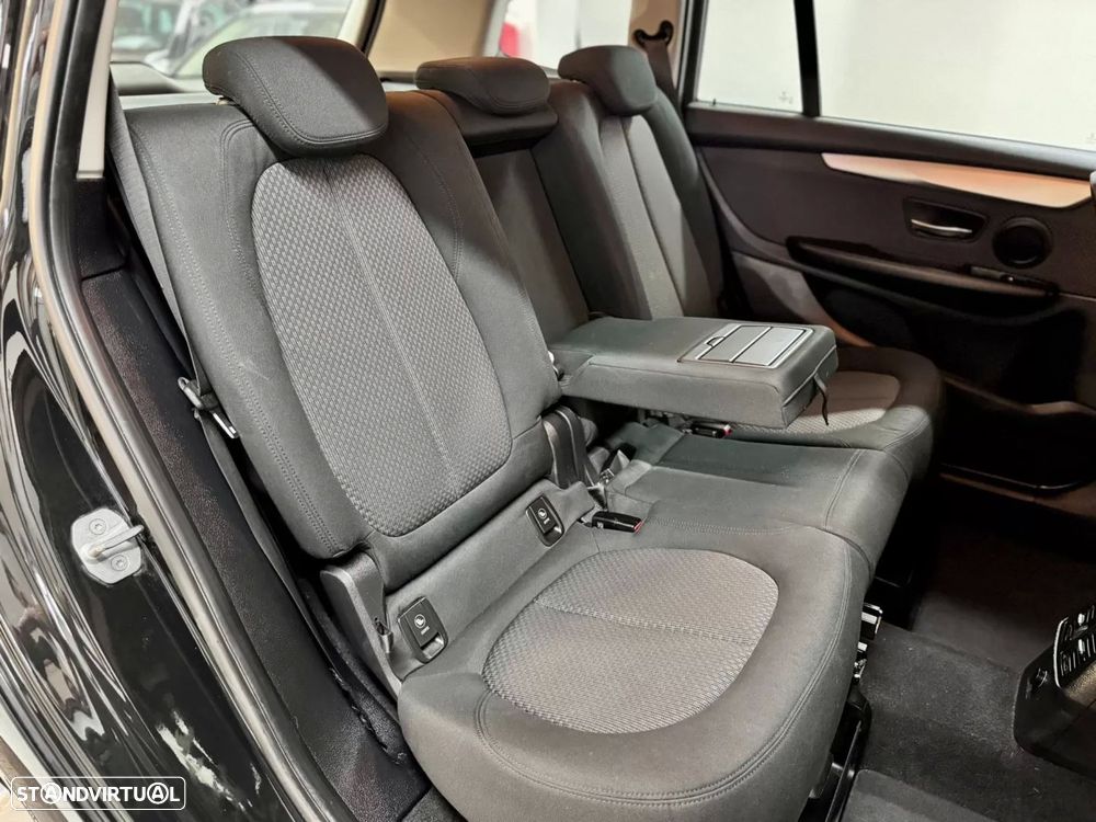 BMW 218 Gran Tourer d Sport Line - 46