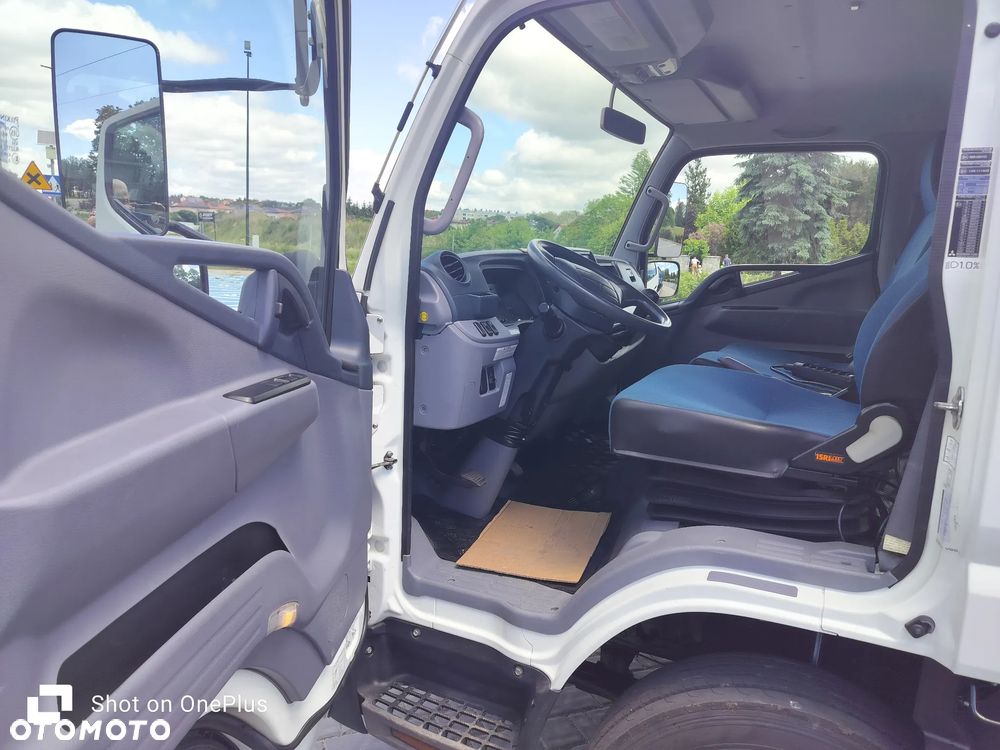 Mitsubishi FUSO - 6