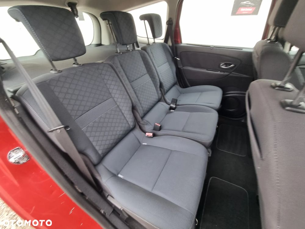 Renault Grand Scenic - 10