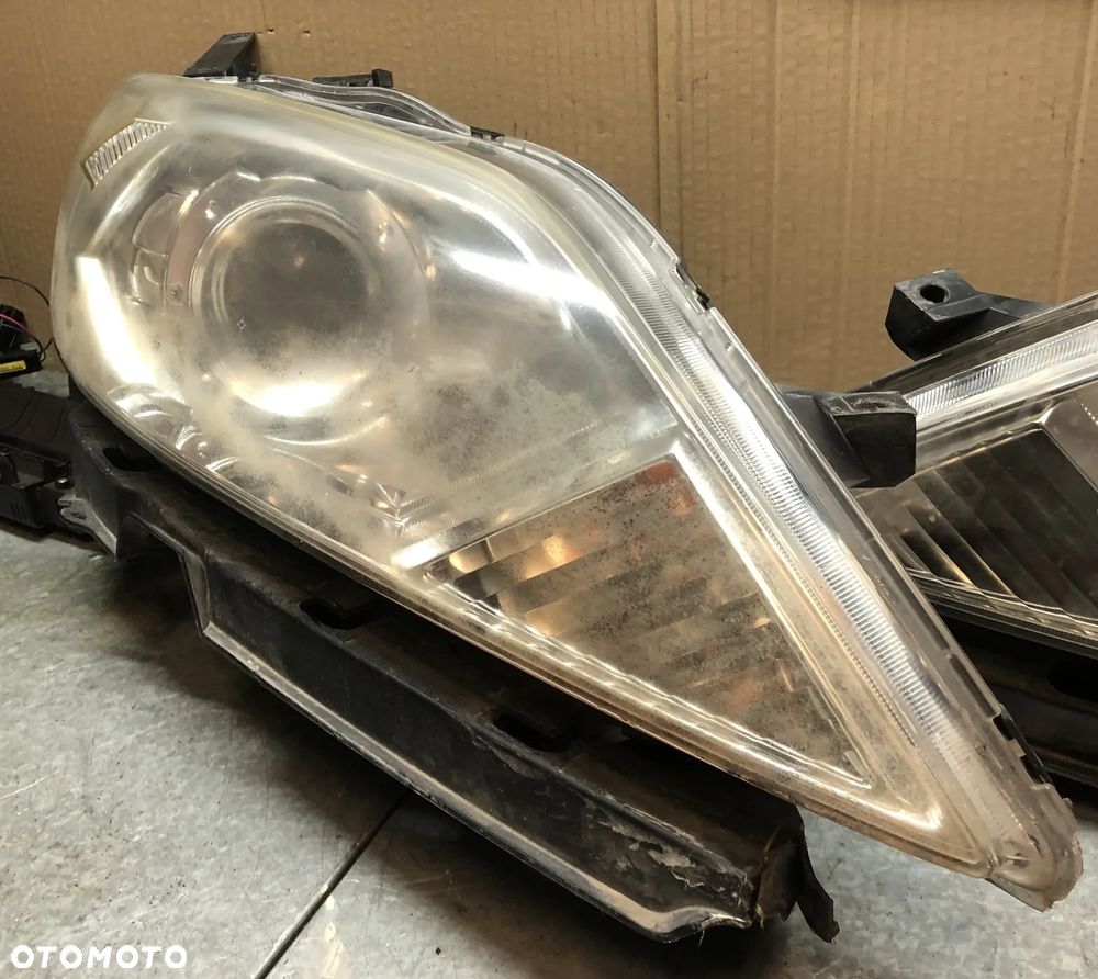 HONDA FR-V 04-09 REFLEKTOR LEWY/ PRAWY PRZÓD XENON - 2