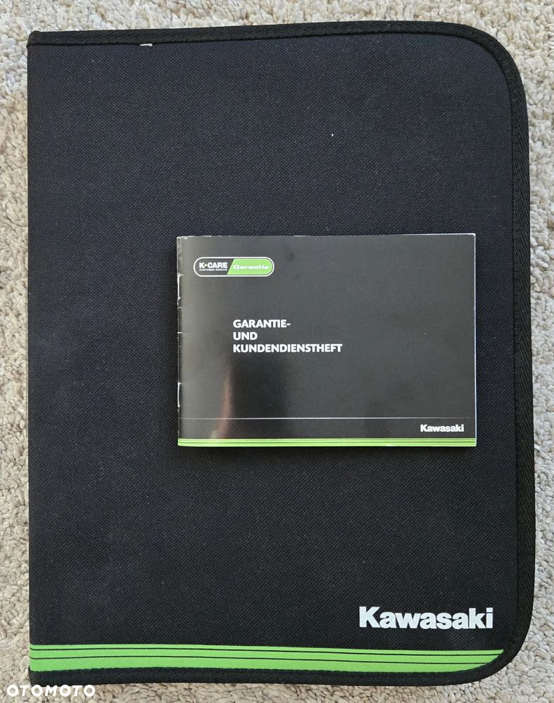 Kawasaki Z 900 RS - 21