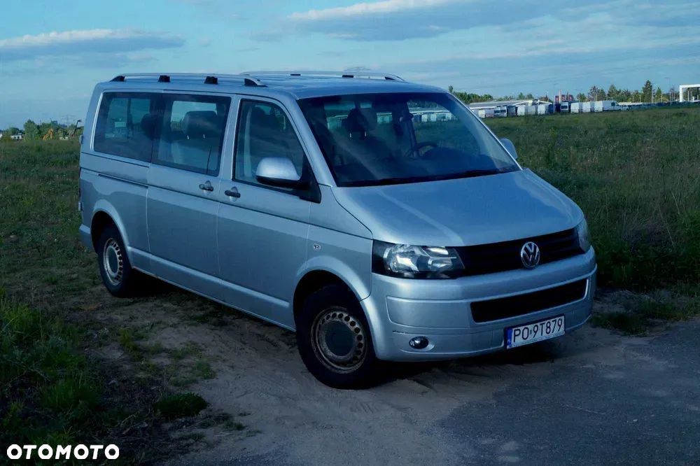 Volkswagen Multivan - 1