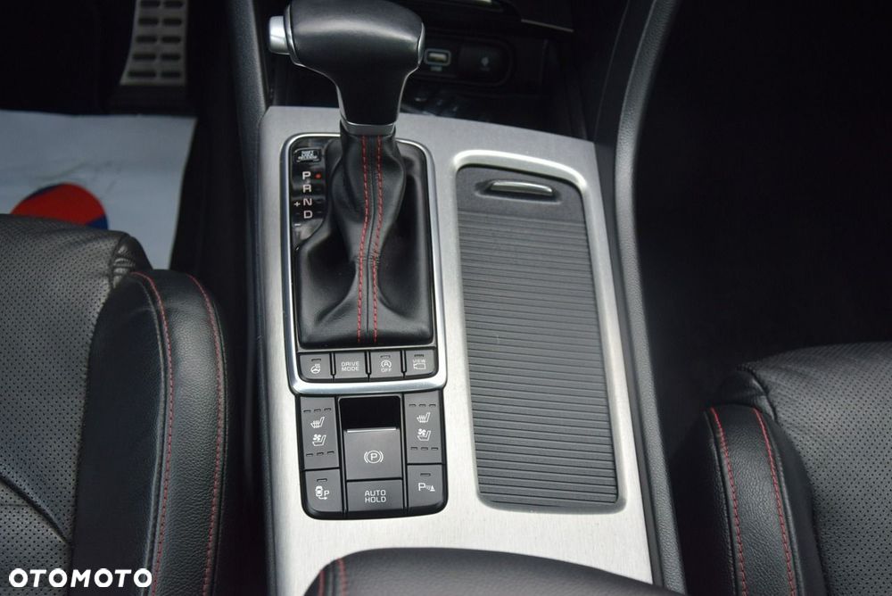 Kia Optima - 33