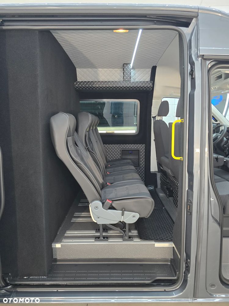Volkswagen CRAFTER 4 MOTION AUTOMAT-8 Bie TDI 177KM Długi 7-OSOBOWY BOGATA OPCJA WYPOSAŻENIA NAVI KAMERA COFANIA FUL LED LAKIER METALIZOWANY FOTEL KIEROWCY PNEŁMATYCZNY Z MASAZEM SALON PL STAN NOWY NOWY NOWY - 36